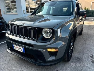 Usata Jeep Renegade Longitude 120 CV (88 kW) 2022 Grigio SUV