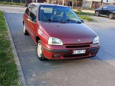 Usata Renault Clio 92 CV (67 kW) 1997 Utilitaria