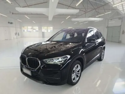 Usata BMW X1 Advantage 125 CV (91 kW) 2021 Nero SUV