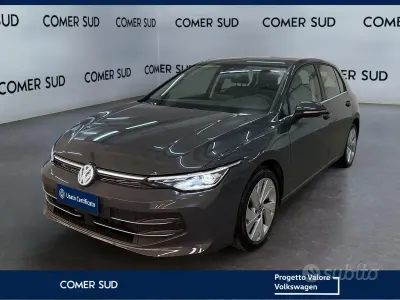 Usata VW Golf VIII Style 150 CV (110 kW) 2025 Grigio Berlina
