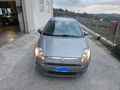 Usata Fiat Punto Evo Dynamic 75 CV (55 kW) 2010 Grigio Utilitaria