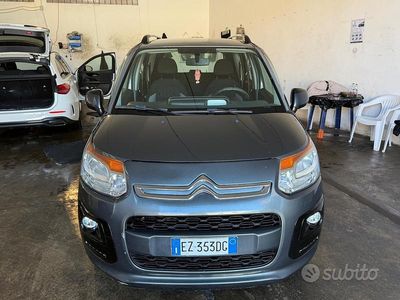 Grigio Usata 2015 Citroën C3 Picasso Exclusive Monovolume | 4999 € (Buon prezzo)