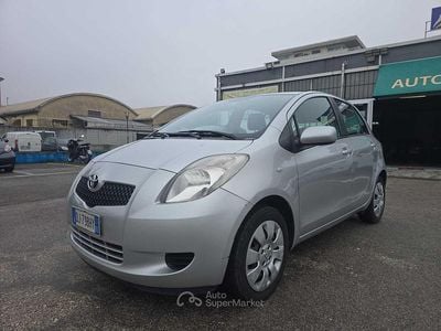 Usata Toyota Yaris City 69 CV (50 kW) 2007 Argento Utilitaria