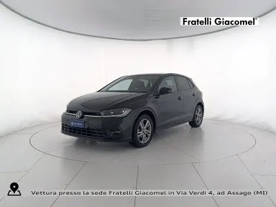 Usata VW Polo R-line 95 CV (69 kW) 2023 Deep black perlato Utilitaria