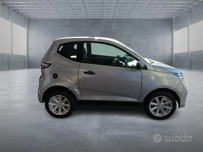 Nuova Aixam AMBITION Pack 2026 Grigio Utilitaria