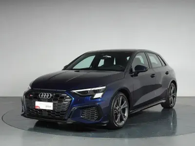 Usata Audi S3 Sport 310 CV (228 kW) 2023 Blu navarra metallizzato Berlina