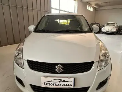 Usata Suzuki Swift 94 CV (69 kW) 2011 Bianco Utilitaria