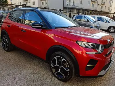 Usata Citroën C3 PureTech 101 CV (74 kW) 2025 Rosso SUV