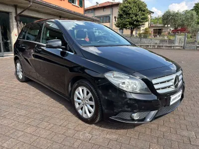 Usata Mercedes B180 Executive 109 CV (80 kW) 2013 Nero Utilitaria