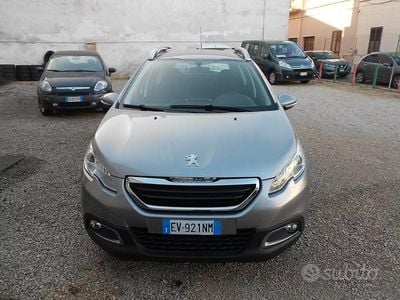 Usata Peugeot 2008 Active 68 CV (50 kW) 2015 Grigio SUV