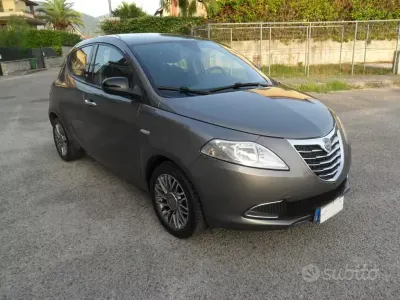 Usata Lancia Ypsilon 69 CV (50 kW) 2013 Utilitaria
