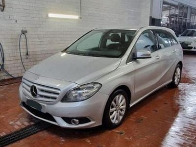 Usata Mercedes B180 Executive 109 CV (80 kW) 2015 Grigio Monovolume
