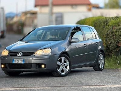 Usata VW Golf V 150 CV (110 kW) 2007 Grigio Berlina