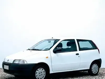 Usata Fiat Punto S 54 CV (39 kW) 1998 Bianco Berlina