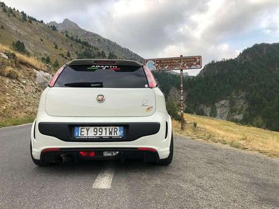Usata Abarth Punto Evo Esseesse 179 CV (131 kW) 2015 Utilitaria