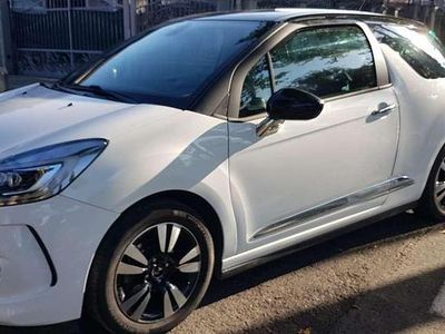Usata DS Automobiles DS3 So Chic 82 CV (60 kW) 2015 Bianco Berlina