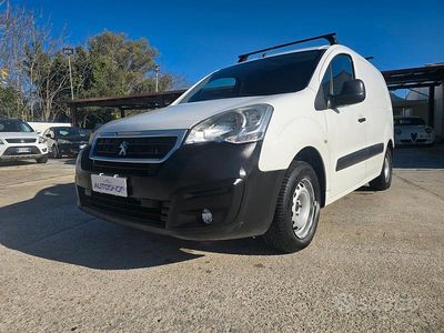 Usata Peugeot Partner 99 CV (72 kW) 2018 Bianco Monovolume