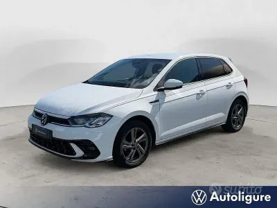 Usata VW Polo R-line 95 CV (69 kW) 2023 Bianco Utilitaria