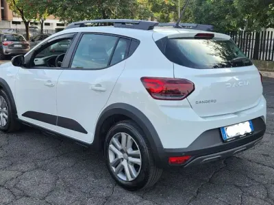 Usata Dacia Sandero Comfort 101 CV (74 kW) 2023 Bianco Berlina