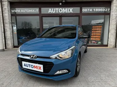 Gebraucht Hyundai i20 GO! 84 PS (61 kW) 2018 Blau Limousine