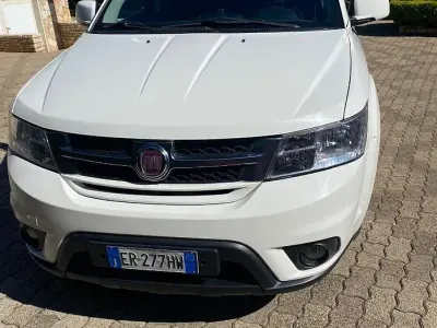 Usata Fiat Freemont 140 CV (102 kW) 2013 Bianco SUV