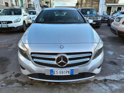 Usata Mercedes A180 109 CV (80 kW) 2013 Argento Berlina