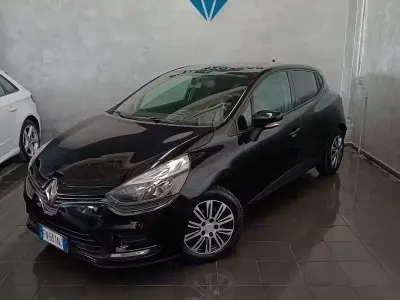 Usata Renault Clio IV Life 73 CV (53 kW) 2018 Nero Berlina