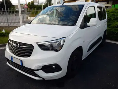 Usata Opel Combo Life S 102 CV (75 kW) 2019 Bianco Monovolume