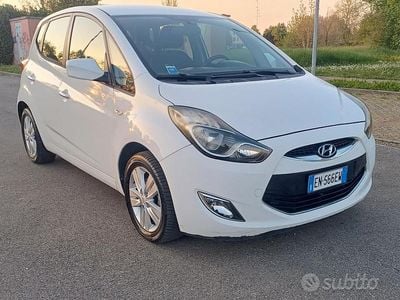 Usata Hyundai ix20 Comfort 77 CV (56 kW) 2012 Bianco Utilitaria