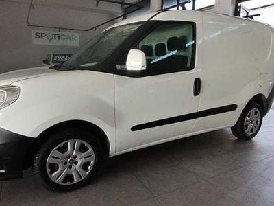 Usata Fiat Doblò 95 CV (69 kW) 2017 Bianco Monovolume