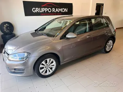 Second-hand VW Golf VII Executive 110 CP (80 kW) 2016 Gri Berlinǎ