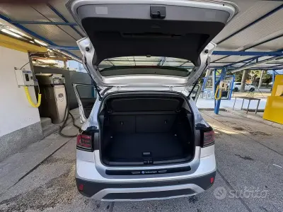 Usata VW T-Cross 115 CV (84 kW) 2024 Grigio SUV