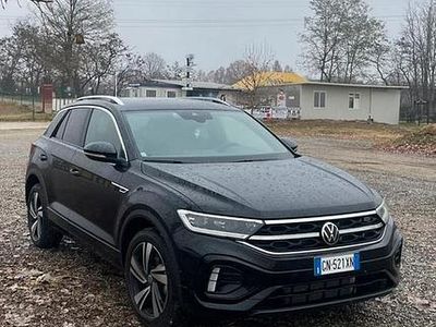 Usata VW T-Roc R-line 150 CV (110 kW) 2023 Nero SUV