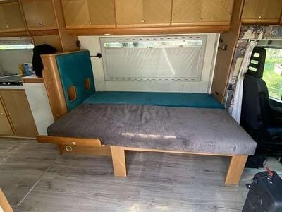 Usata Iveco Daily 245 CV (180 kW) 2000 Monovolume