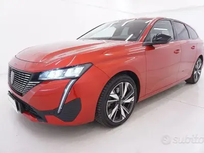 Usata Peugeot 308 SW Allure 131 CV (96 kW) 2022 Rosso Station wagon