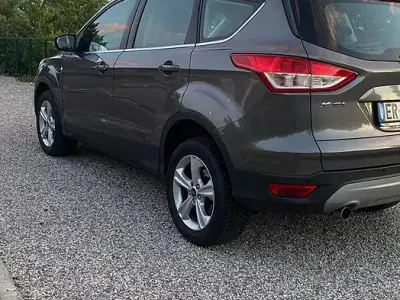 Usata Ford Kuga 140 CV (102 kW) 2013 SUV
