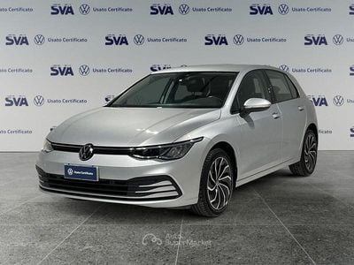 Grigio Usata 2022 VW Golf Life Berlina | 20.900 € (Buon prezzo)
