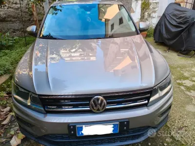 Usata VW Tiguan 150 CV (110 kW) 2019 Grigio SUV