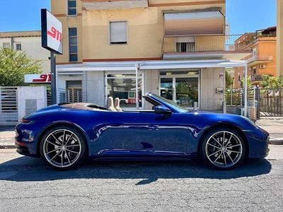 Usata Porsche 911 Carrera Cabriolet 385 CV (283 kW) 2020 Blu/azzurro Cabrio
