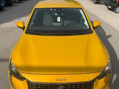 Usata Peugeot 208 101 CV (74 kW) 2020 Giallo Utilitaria