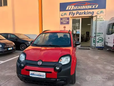 Käytetty Fiat Panda Lounge 95 HP (69 kW) 2018 Punainen Viistoperä
