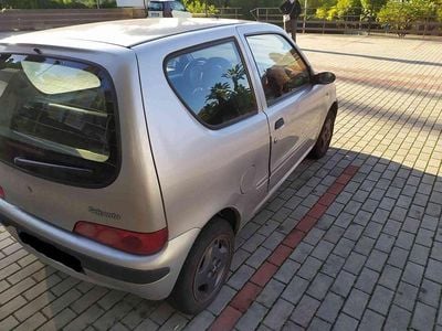 Usata Fiat Seicento Active 54 CV (39 kW) 2004 Argento Utilitaria