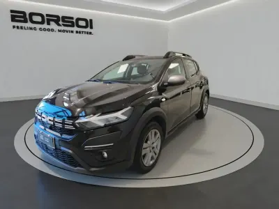 Usata Dacia Sandero Comfort 101 CV (74 kW) 2023 Nero nacre' Berlina