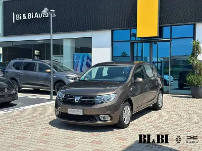 Usata Dacia Sandero Comfort 75 CV (55 kW) 2019 Marrone Berlina