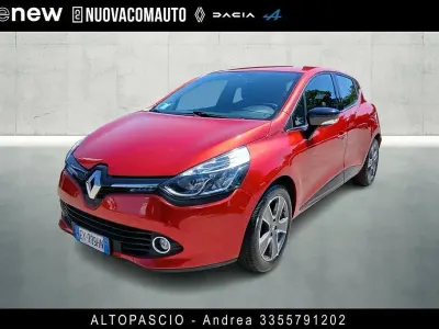 Usata Renault Clio IV 73 CV (53 kW) 2015 Rosso Berlina