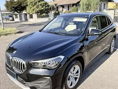 Usata BMW X1 Advantage 125 CV (91 kW) 2020 Nero SUV