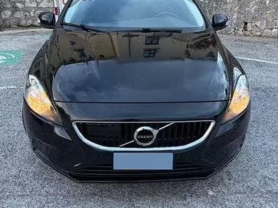 Usata Volvo V40 120 CV (88 kW) 2018 Berlina