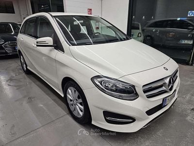 Usata Mercedes B180 Premium 109 CV (80 kW) 2015 Bianco Monovolume
