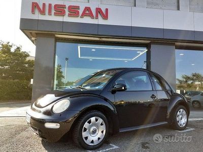 Usata VW New Beetle 102 CV (75 kW) 2003 Nero Utilitaria