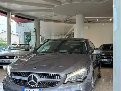 Usata Mercedes CLA200 Premium 136 CV (100 kW) 2018 Grigio Coupé